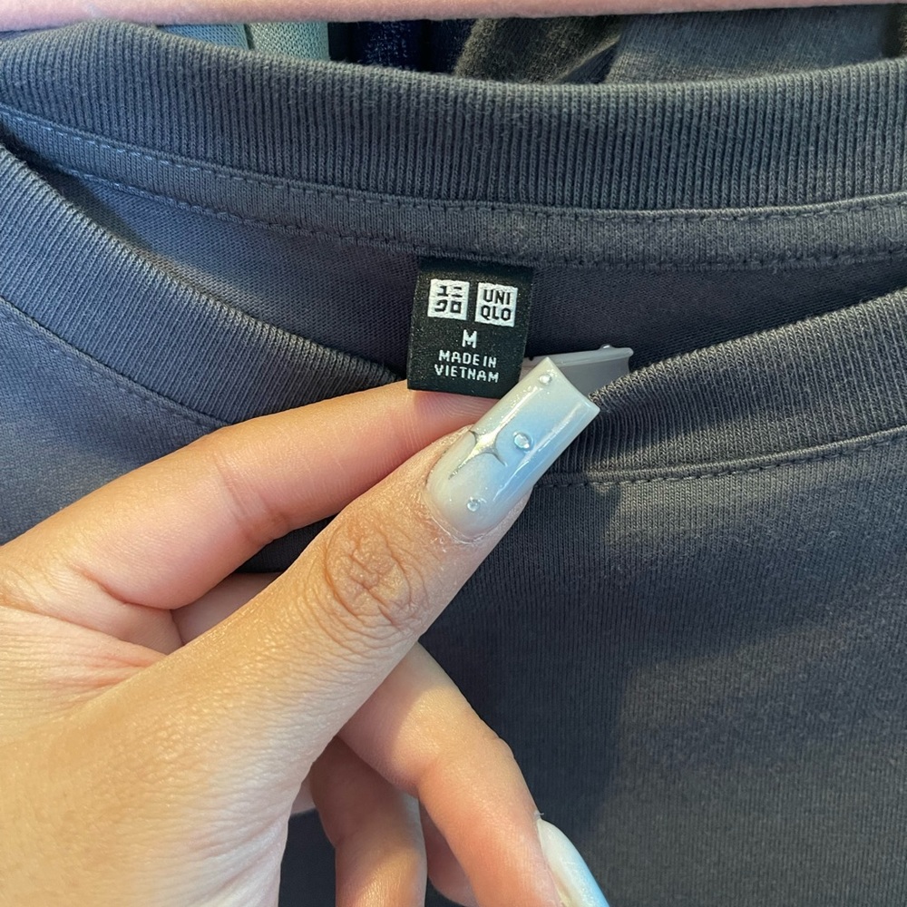 gray shirt - Picture 2 of 2